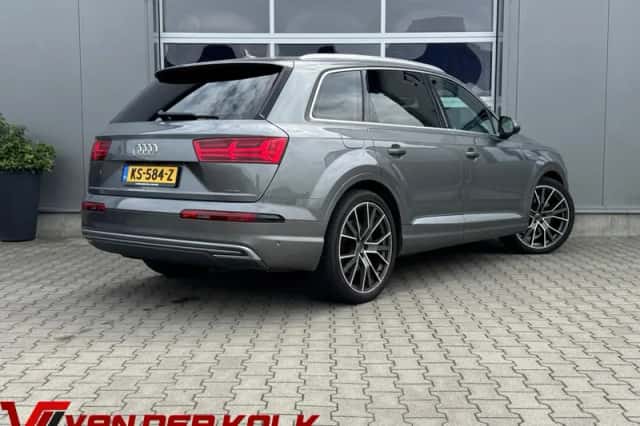 Audi Q7 (2016) thumbnail 2