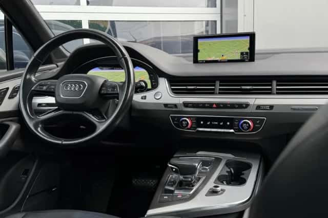 Audi Q7 (2016) thumbnail 4