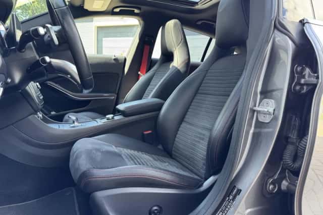 Mercedes-Benz CLA-Klasse (2015) thumbnail 6