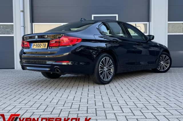 BMW 5-Serie (2018) thumbnail 2