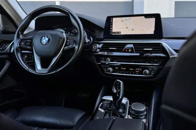 BMW 5-Serie (2018) thumbnail 3