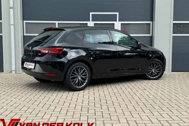 SEAT Leon (2016) thumbnail 2