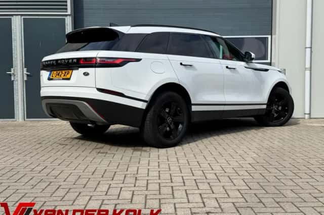 Land Rover Range Rover Velar (2018) thumbnail 2