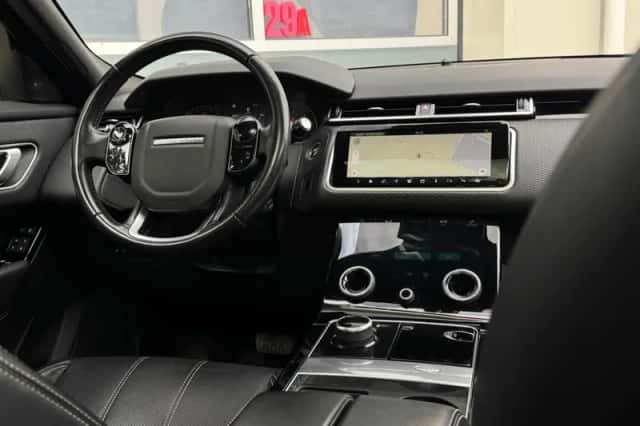 Land Rover Range Rover Velar (2018) thumbnail 3