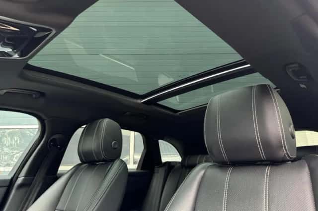 Land Rover Range Rover Velar (2018) thumbnail 5