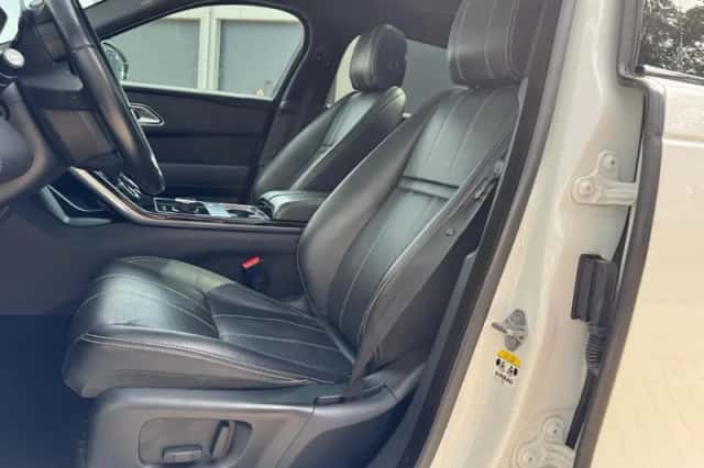 Land Rover Range Rover Velar (2018) thumbnail 6