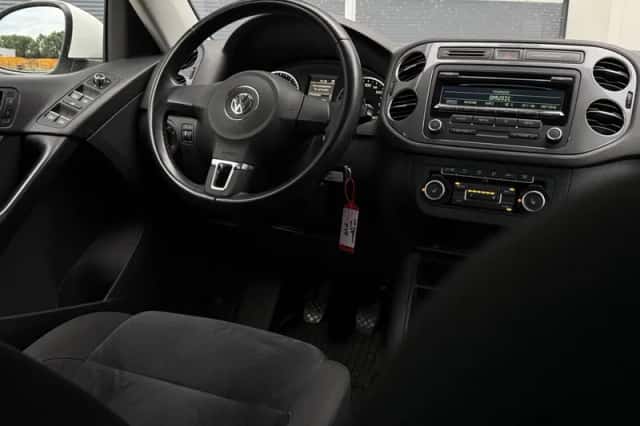 Volkswagen Tiguan (2013) thumbnail 3