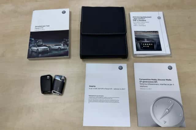 Volkswagen Passat (2018) thumbnail 4
