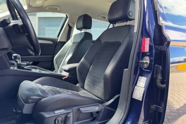 Volkswagen Passat (2018) thumbnail 5