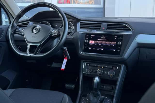 Volkswagen Tiguan (2019) thumbnail 3