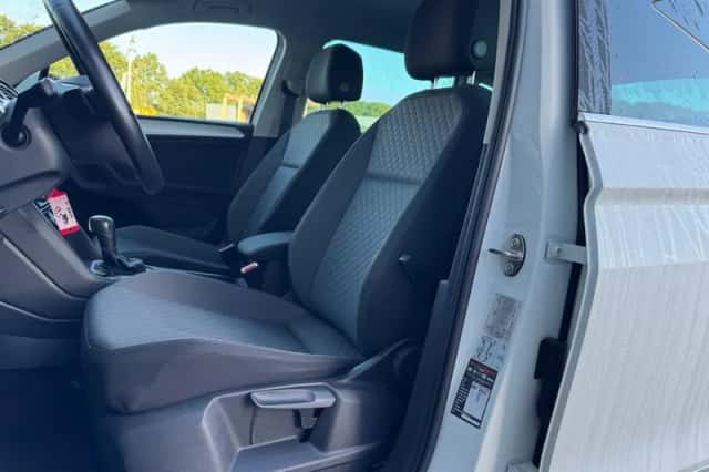 Volkswagen Tiguan (2019) thumbnail 5