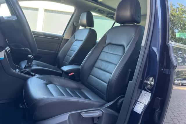 Volkswagen Golf Sportsvan (2016) thumbnail 5