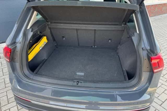 Volkswagen Tiguan (2021) thumbnail 6