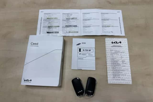 Kia Ceed (2022) thumbnail 4