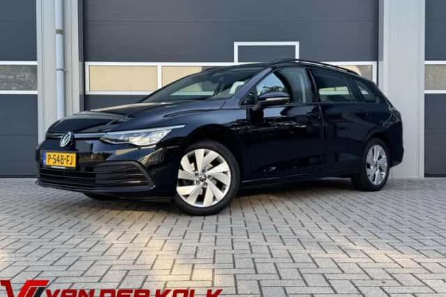 Volkswagen Golf (2022) thumbnail 1