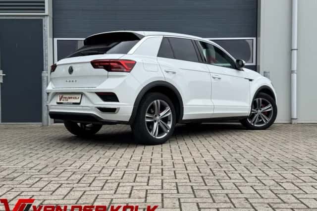 Volkswagen T-Roc (2019) thumbnail 2