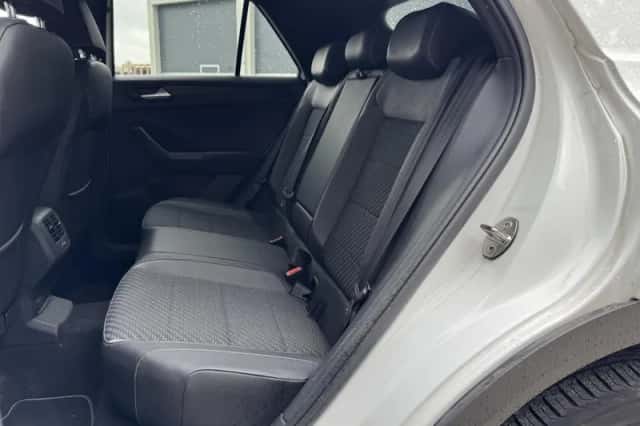 Volkswagen T-Roc (2019) thumbnail 6