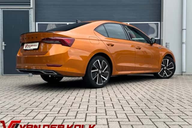 Škoda Octavia (2022) thumbnail 2