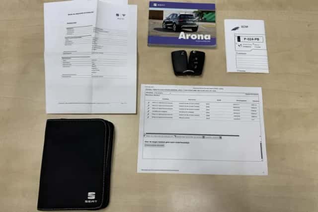 SEAT Arona (2022) thumbnail 4