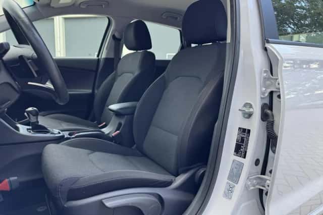 Hyundai i30 (2022) thumbnail 5