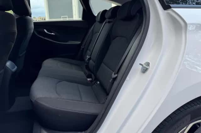Hyundai i30 (2022) thumbnail 6