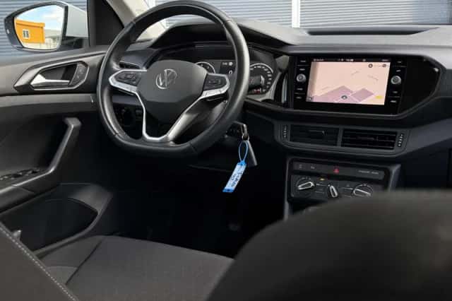 Volkswagen T-Cross (2023) thumbnail 3