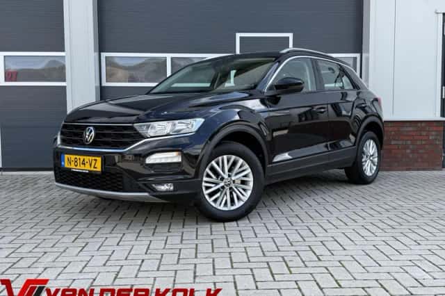 Volkswagen T-Roc (2022) thumbnail 1