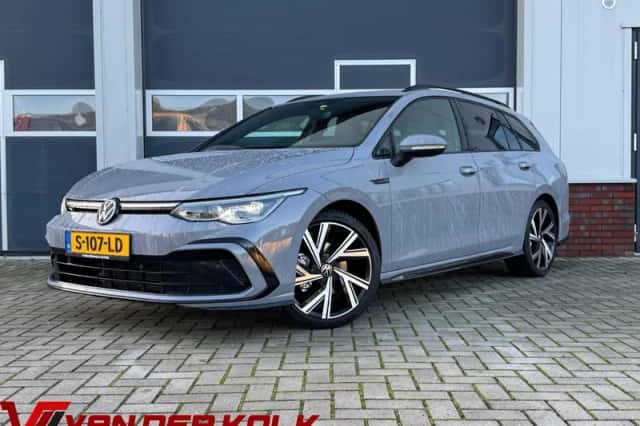 Volkswagen Golf (2021) thumbnail 1