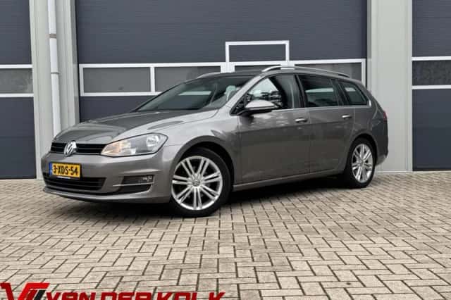 Volkswagen Golf (2014) thumbnail 1