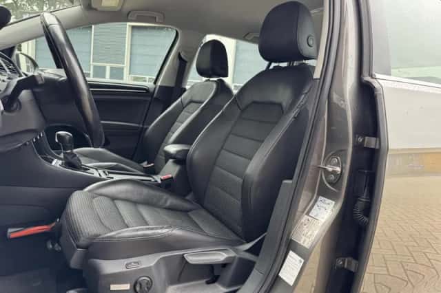 Volkswagen Golf (2014) thumbnail 5