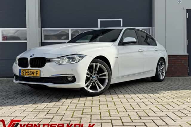 BMW 3-Serie (2018) thumbnail 1