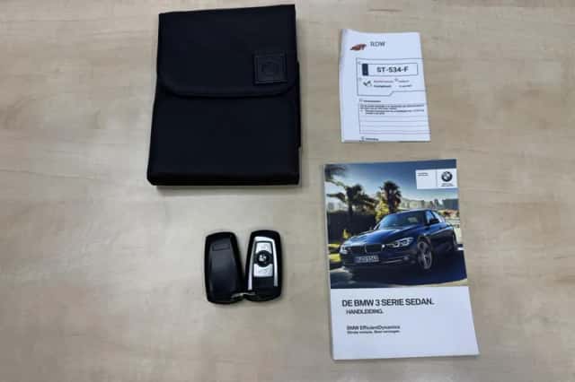 BMW 3-Serie (2018) thumbnail 4