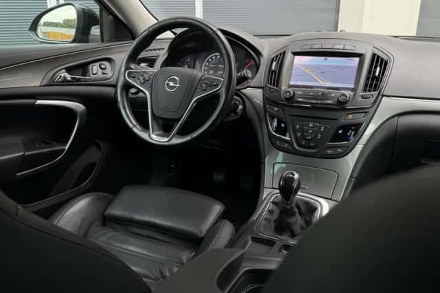 Opel Insignia (2016) thumbnail 3