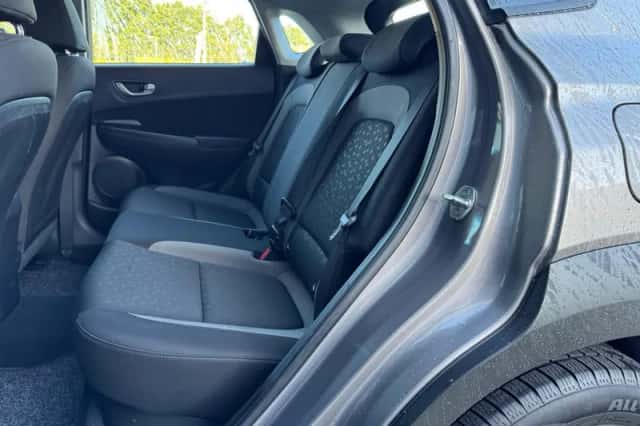 Hyundai Kona (2017) thumbnail 6