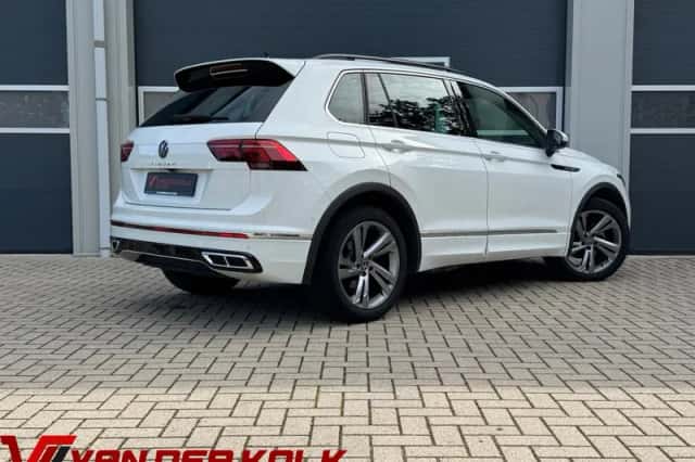 Volkswagen Tiguan (2022) thumbnail 2