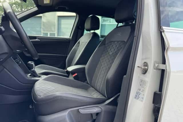Volkswagen Tiguan (2022) thumbnail 4