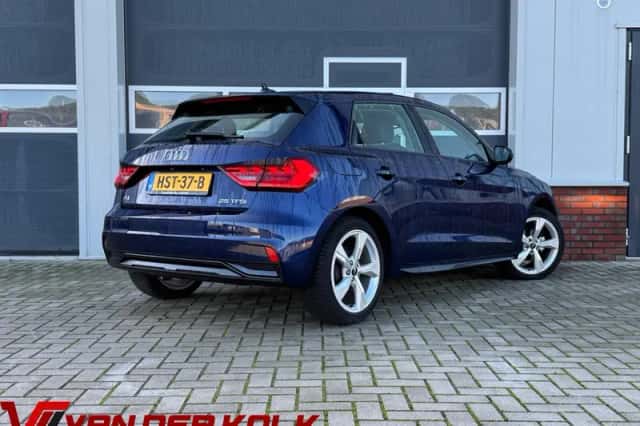 Audi A1 (2025) thumbnail 2