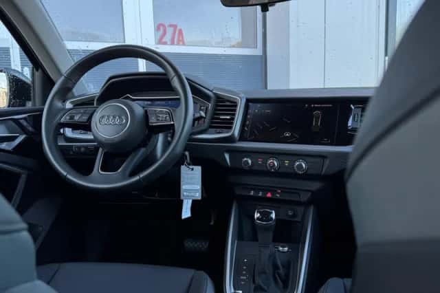Audi A1 (2025) thumbnail 3