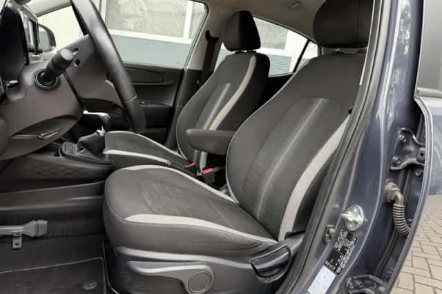Hyundai i10 (2023) thumbnail 5