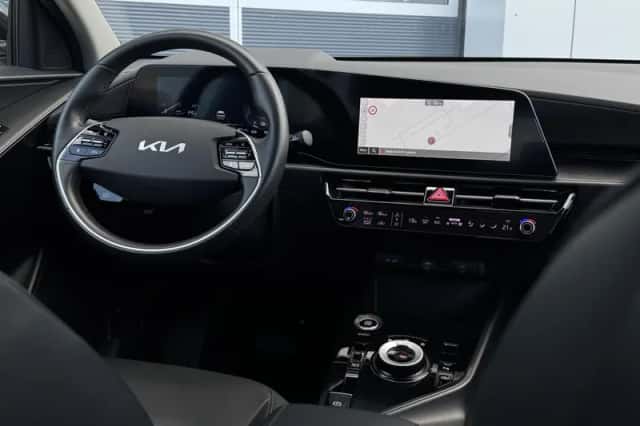 Kia Niro (2022) thumbnail 3