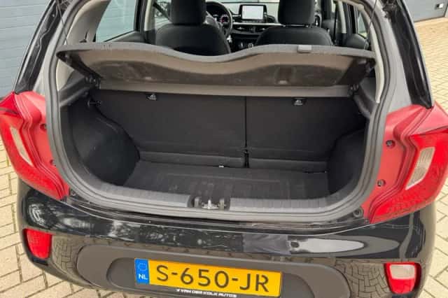 Kia Picanto (2023) thumbnail 6