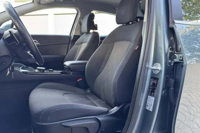 Kia Sportage (2022) thumbnail 5