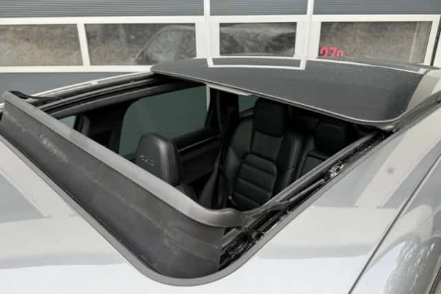 Porsche Cayenne (2016) thumbnail 5