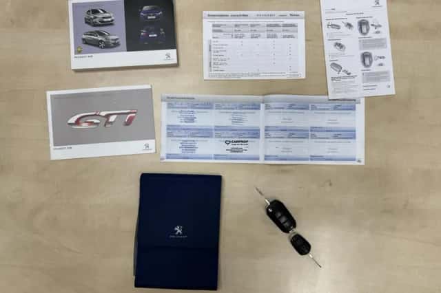 Peugeot 308 (2015) thumbnail 4