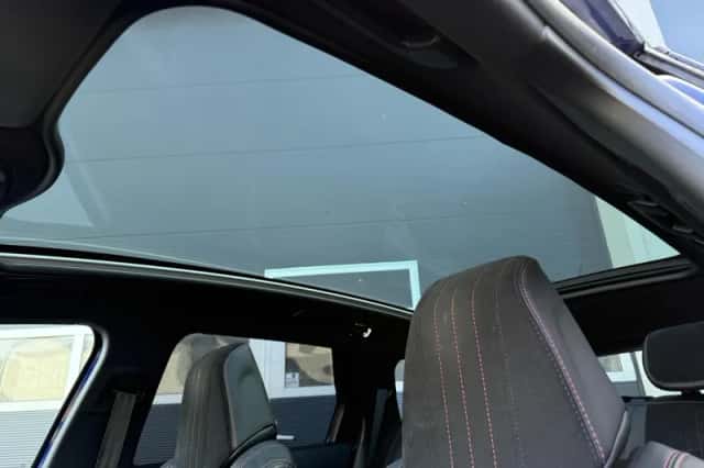 Peugeot 308 (2015) thumbnail 5