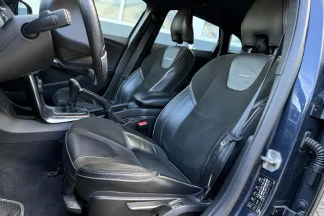 Volvo V40 (2013) thumbnail 5