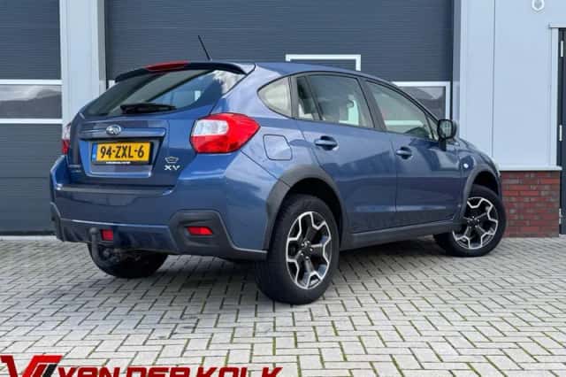 Subaru XV (2013) thumbnail 2