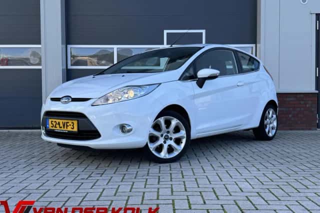 Ford Fiesta (2010) thumbnail 1
