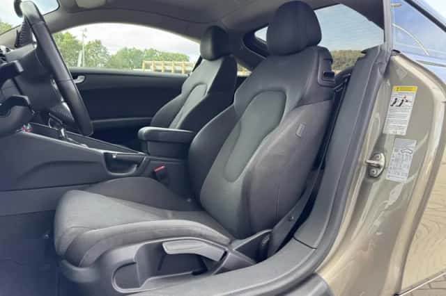 Audi TT (2009) thumbnail 5