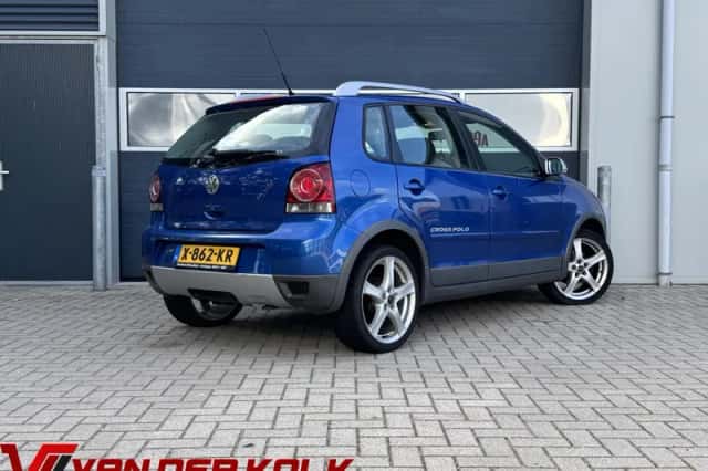 Volkswagen Polo (2006) thumbnail 2